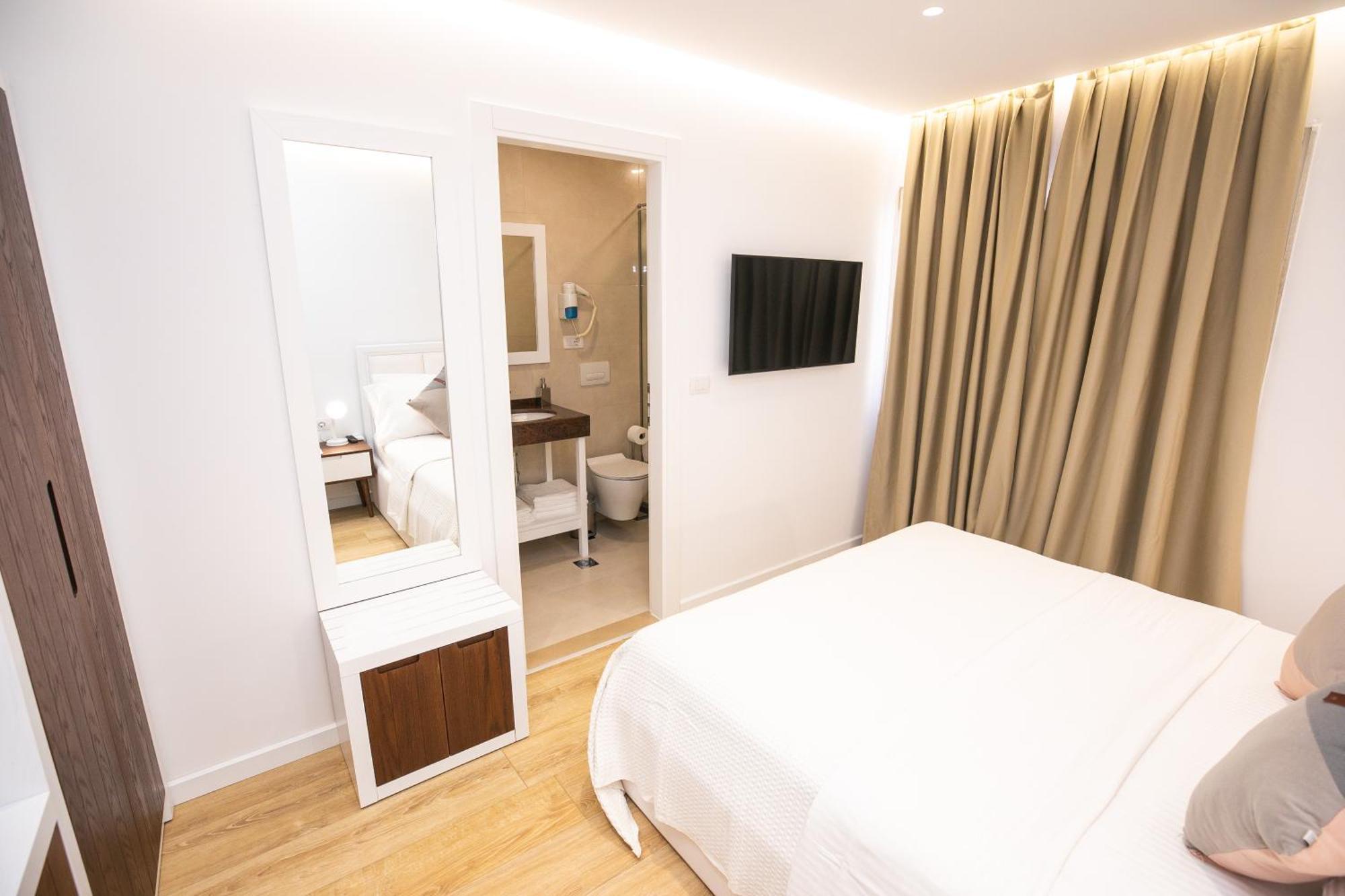 Hotel Elior Tirana Værelse billede